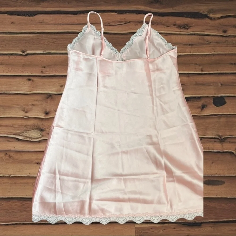 Gilligan & O’Malley Pink Satin Nightie size L